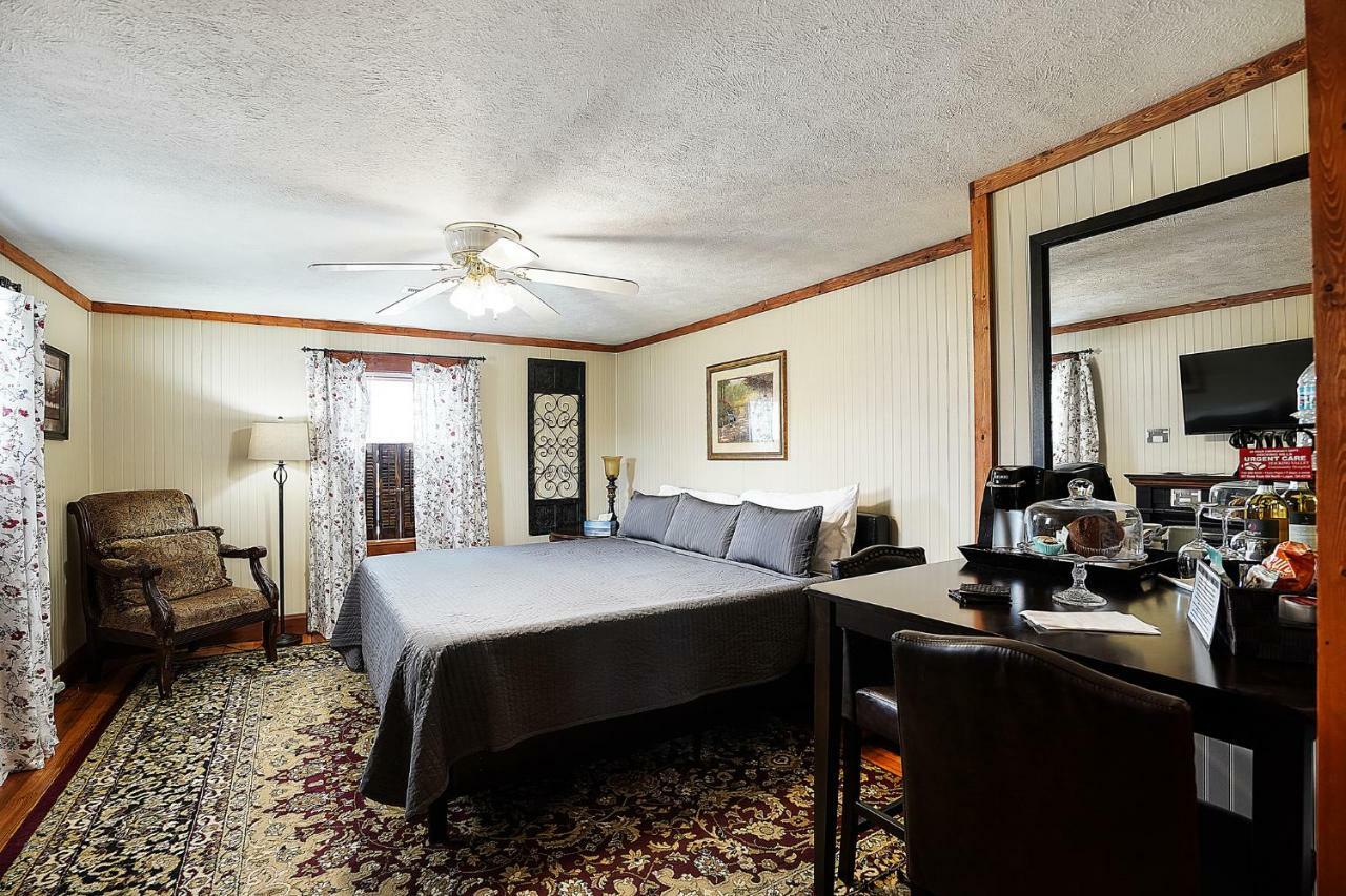 Hocking Hills Inn Logan Exteriér fotografie